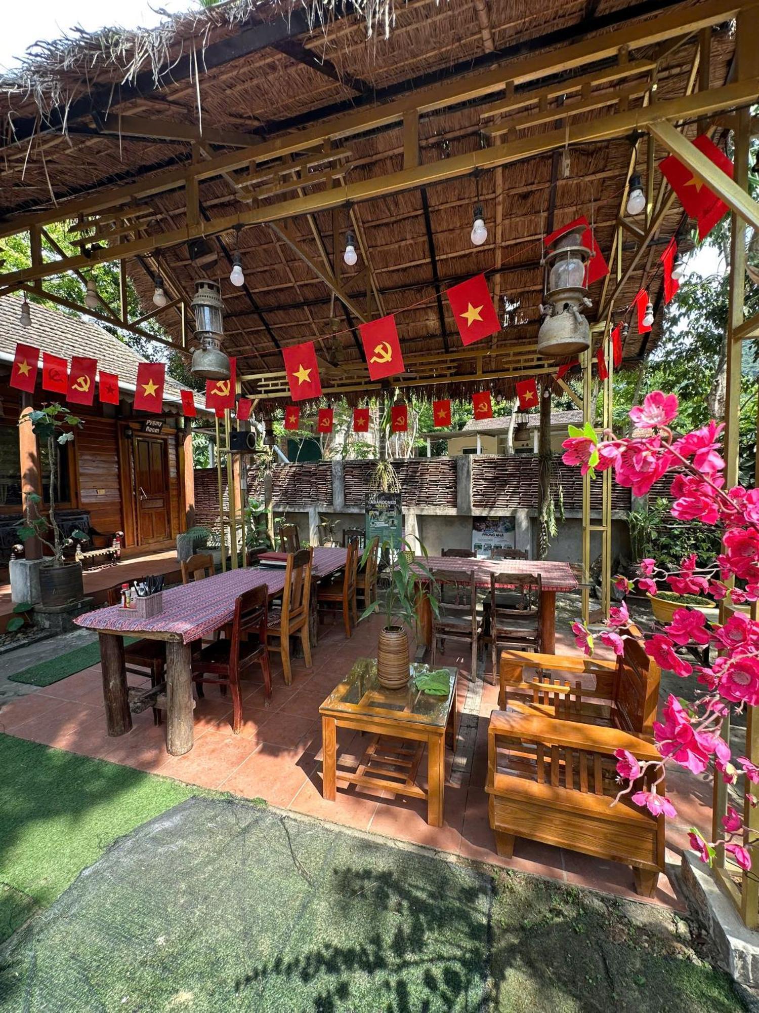 Highway 20 Homestay Phong Nha Zewnętrze zdjęcie